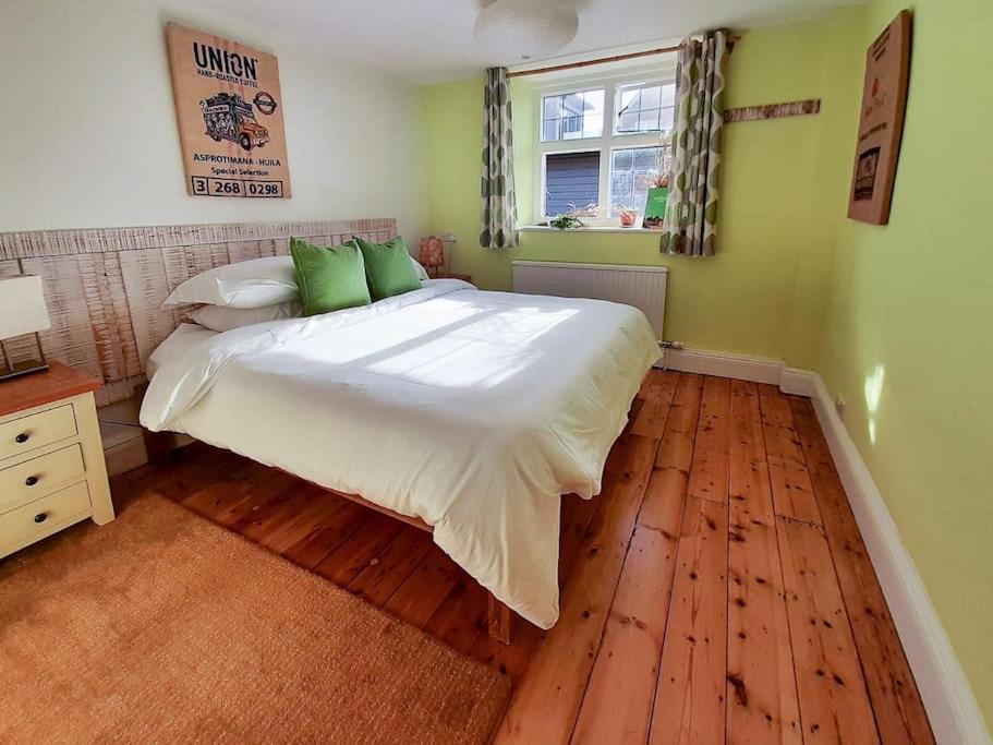 The Beach House-Devon- On The Beach- Sleeps 20 Villa เอกซ์มัธ ภายนอก รูปภาพ