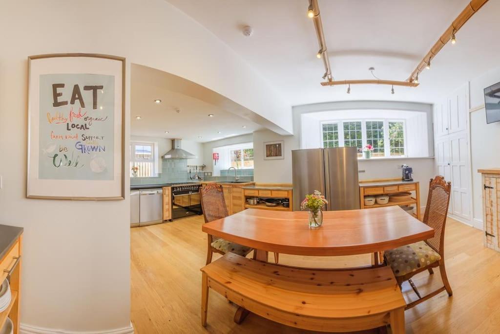 The Beach House-Devon- On The Beach- Sleeps 20 Villa เอกซ์มัธ ภายนอก รูปภาพ
